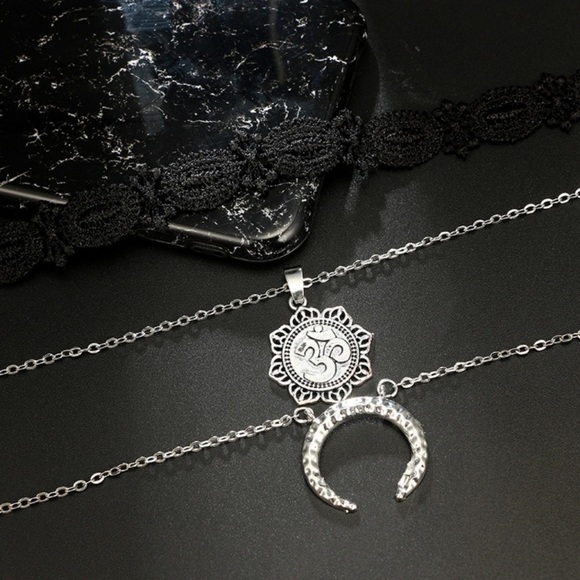 Om flower and lace choker set - Picture 5 of 6